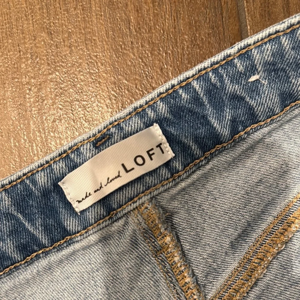 LOFT Blue Straight Leg Jeans with Modern Cropped Length - aka mom jeans - Picture 6 of 7